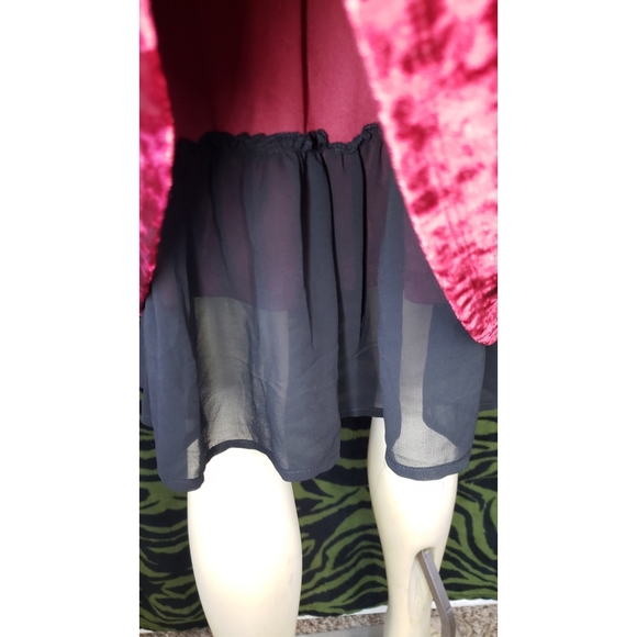 Velvet red black hook and eye dress - Picture 4 of 6